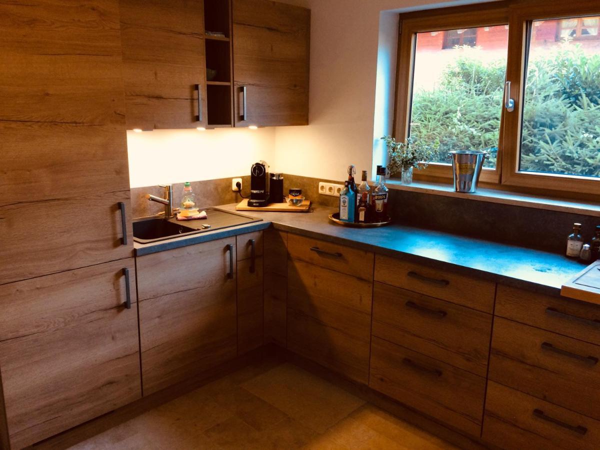 Charmantes Garten-Apartment: Erholung Im Chiemgau 安特沃森 外观 照片
